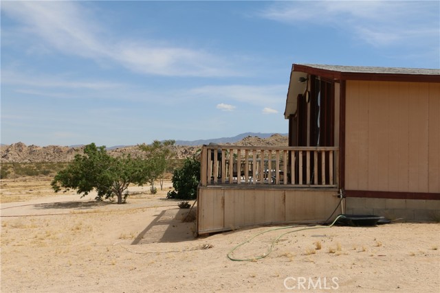 Detail Gallery Image 3 of 48 For 42480 Buckeye Ln, Lucerne Valley,  CA 92356 - 2 Beds | 2 Baths