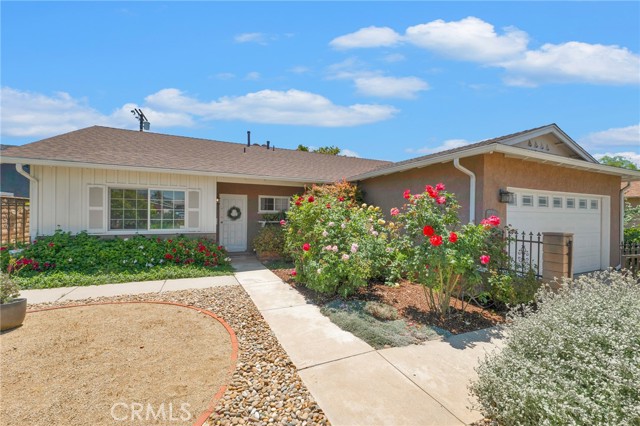 Detail Gallery Image 5 of 42 For 16640 Blackhawk St, Granada Hills,  CA 91344 - 3 Beds | 2 Baths