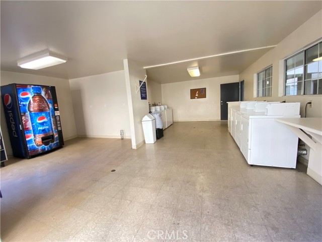 Detail Gallery Image 30 of 37 For 5515 Canoga Ave #115,  Woodland Hills,  CA 91367 - 1 Beds | 1 Baths