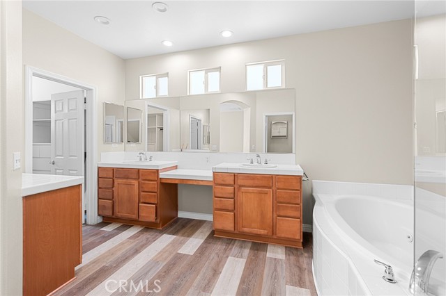 Detail Gallery Image 17 of 44 For 6758 N Shannon Ln, San Bernardino,  CA 92407 - 4 Beds | 3/1 Baths