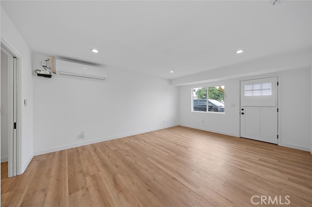 Detail Gallery Image 8 of 29 For 1433 S San Antonio Ave, Pomona,  CA 91766 - – Beds | – Baths