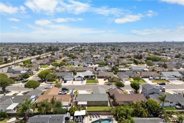 Detail Gallery Image 26 of 27 For 17551 Misty, Huntington Beach,  CA 92649 - 4 Beds | 2 Baths