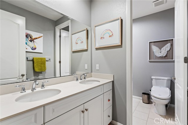 Detail Gallery Image 36 of 49 For 28852 Iron Village Dr, Valencia,  CA 91354 - 5 Beds | 4/1 Baths