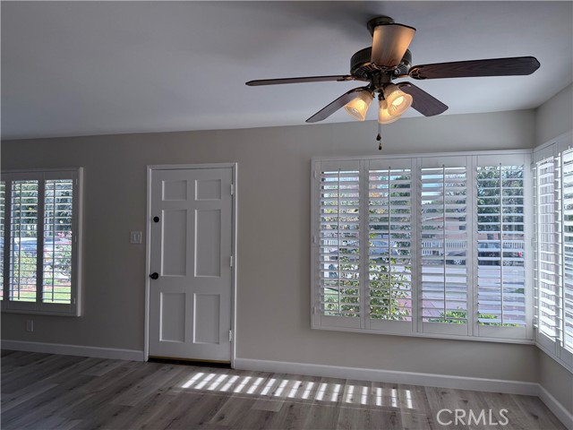 Detail Gallery Image 8 of 33 For 6857 Chimineas, Reseda,  CA 91335 - 3 Beds | 1 Baths