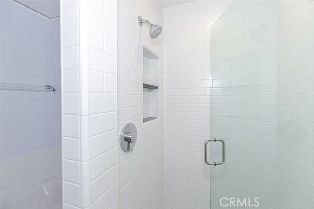 Detail Gallery Image 31 of 37 For 5966 San Vicente Bld #3,  Los Angeles,  CA 90019 - 1 Beds | 1 Baths