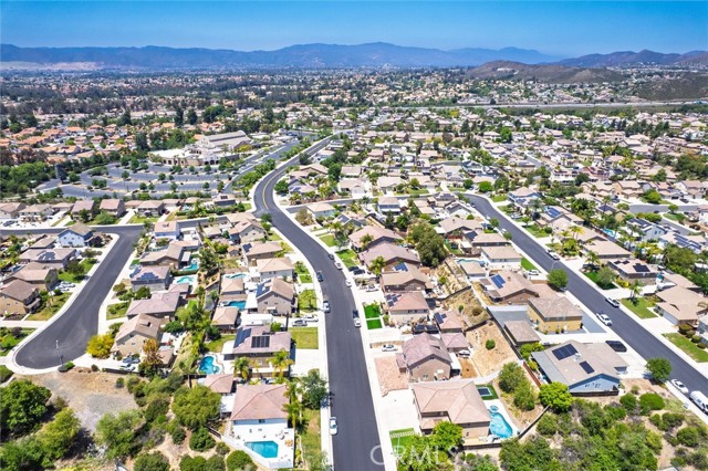 27917 Busman Road, Murrieta CA: https://media.crmls.org/medias/e6ab5a4a-c267-4531-8ad2-02d6d0383907.jpg