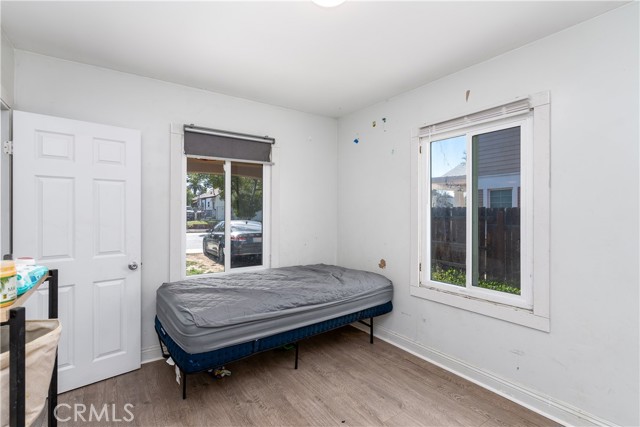 Detail Gallery Image 13 of 17 For 3367 Holding, Riverside,  CA 92501 - 2 Beds | 2 Baths