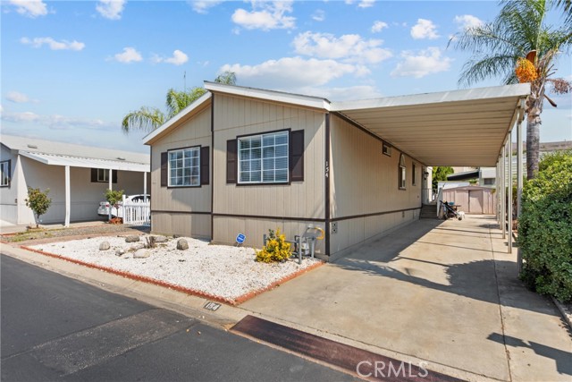 3663 Buchanan Street, Riverside CA: https://media.crmls.org/medias/e6ac7784-e4ba-441c-8f59-e5d8f8827ad9.jpg