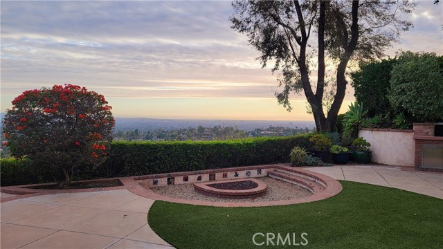 6150 E West View Drive, Orange CA: https://media.crmls.org/medias/e6ad1498-9c72-4000-b29c-af608edcb83a.jpg