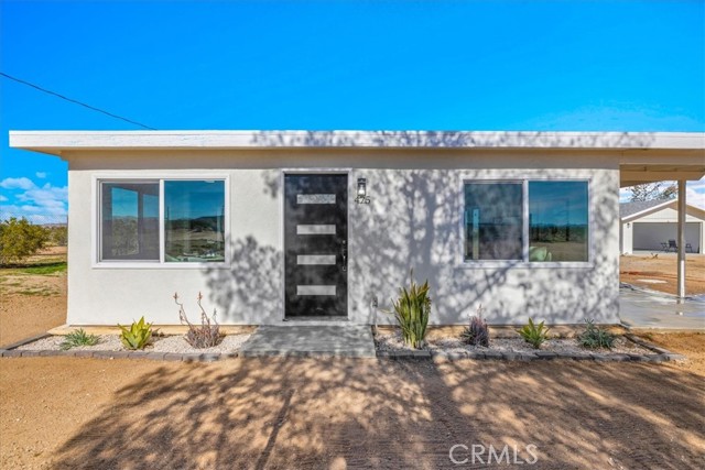 Detail Gallery Image 3 of 35 For 475 Fair Acres Ln, Landers,  CA 92285 - 3 Beds | 2 Baths