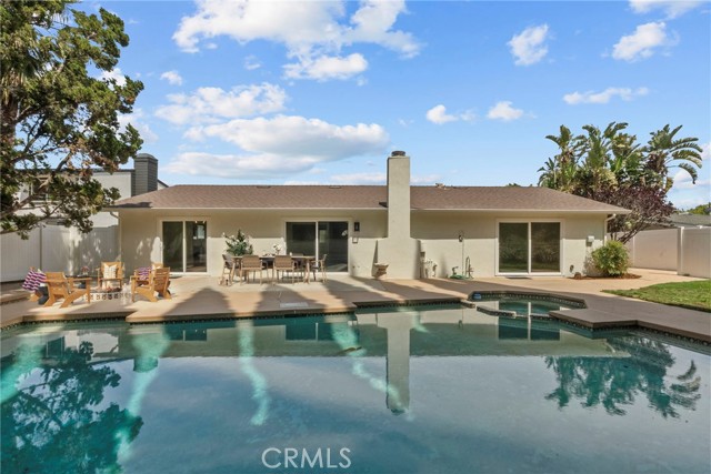 12847 Winthrop Avenue, Granada Hills CA: https://media.crmls.org/medias/e6adc7d2-5217-4b0e-a084-a9cbf0eeaac2.jpg