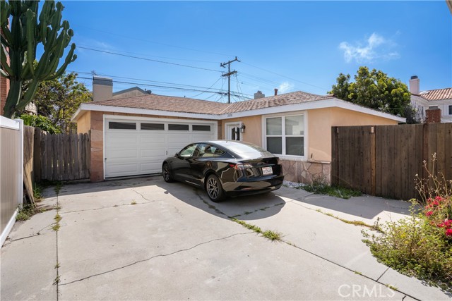 2228 Plant Avenue, Redondo Beach, California 90278, ,Residential Income,Sold,Plant,SB22071294