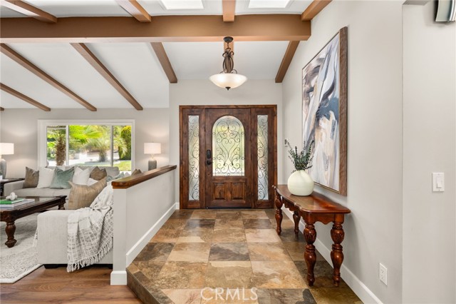 2465 Via Oeste Drive, Fallbrook CA: https://media.crmls.org/medias/e6ae9cfc-f88e-458e-aeb8-4ca400cf30e2.jpg