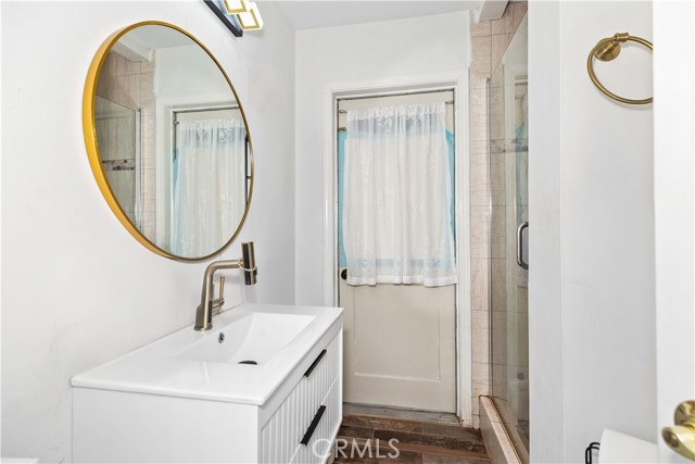 Detail Gallery Image 9 of 16 For 11377 Gaynor Ave, Granada Hills,  CA 91344 - 4 Beds | 2 Baths