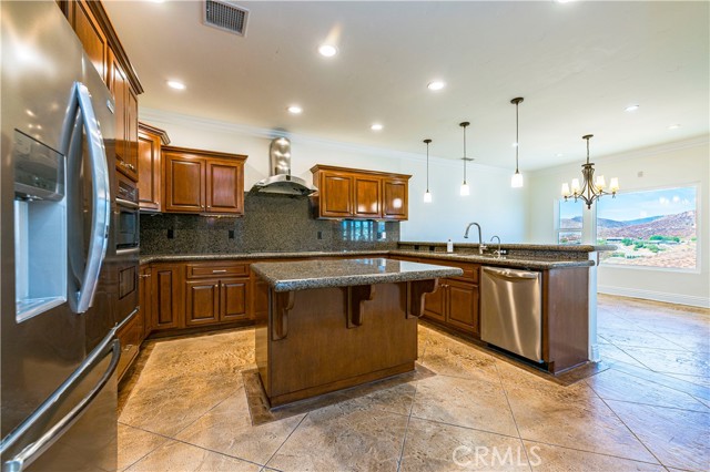 Detail Gallery Image 19 of 65 For 30633 Wood Duck Pl, Canyon Lake,  CA 92587 - 4 Beds | 4/2 Baths