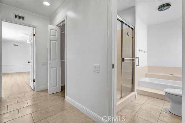 22718 Town Crier Road, Calabasas CA: https://media.crmls.org/medias/e6afc965-ee85-4b65-86c6-00b2ad18b767.jpg