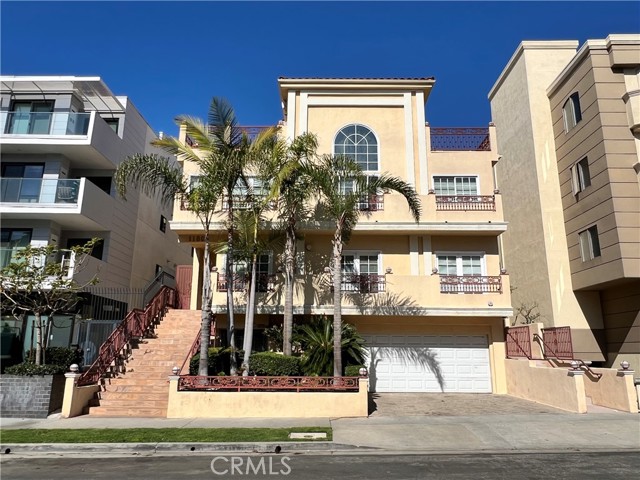 11807 Dorothy Street, Los Angeles CA: https://media.crmls.org/medias/e6b03e0c-9d7f-4a2d-9691-5a3cbc95deb9.jpg