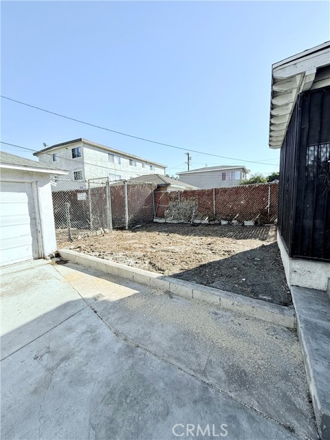 20414 S Western Avenue, Torrance CA: https://media.crmls.org/medias/e6b10f78-e4e9-49e5-81ea-e0f1c9a6ea31.jpg