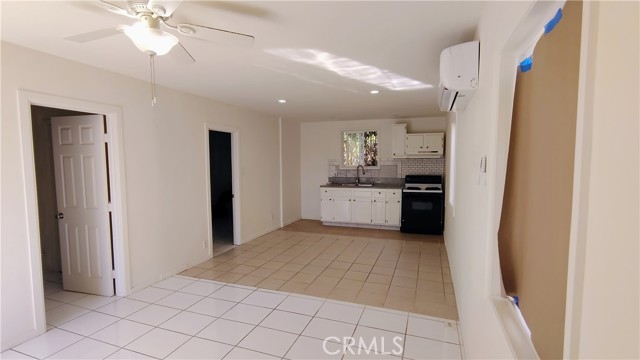 Detail Gallery Image 9 of 37 For 8915 Mckinley, Los Angeles,  CA 90002 - 2 Beds | 1 Baths