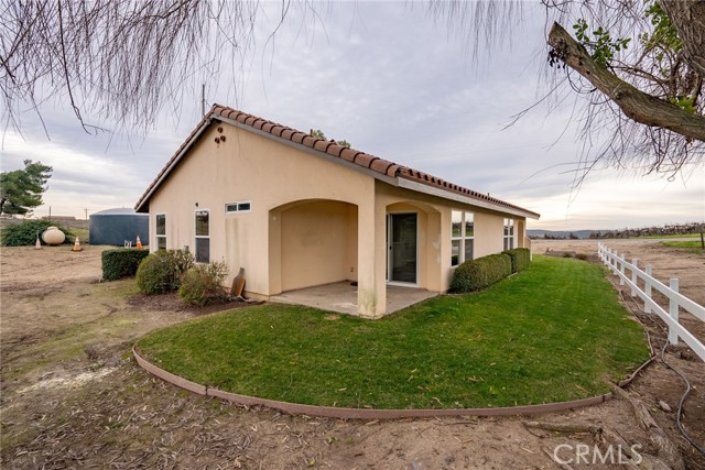 8460 Magdalena Drive, San Miguel CA: https://media.crmls.org/medias/e6b237a9-5d3c-483a-8c4d-cd1a57884364.jpg