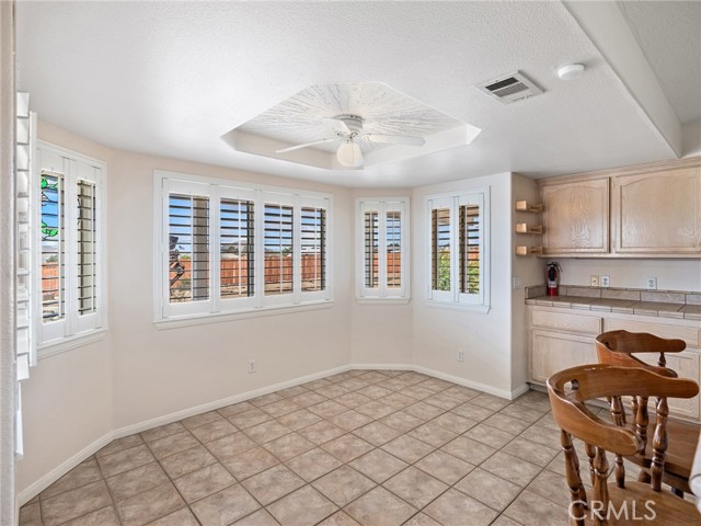 Detail Gallery Image 15 of 57 For 16992 Joshua, Apple Valley,  CA 92307 - 5 Beds | 4 Baths