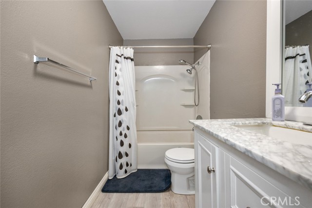 Detail Gallery Image 15 of 23 For 1360 Brentwood Cir a,  Corona,  CA 92882 - 3 Beds | 2/1 Baths