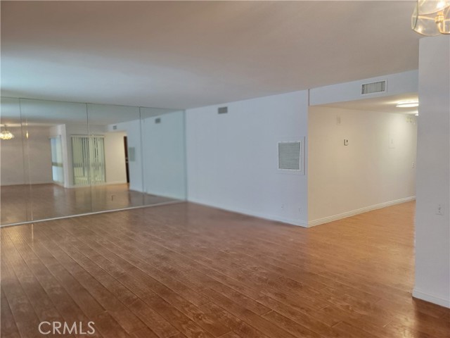 Detail Gallery Image 14 of 40 For 5301 Balboa Bld #E11,  Encino,  CA 91316 - 2 Beds | 2 Baths