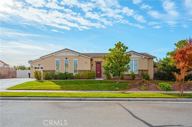 Detail Gallery Image 1 of 74 For 275 Mahogany St, Hemet,  CA 92543 - 4 Beds | 3/1 Baths