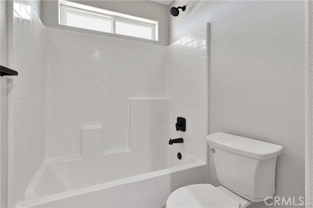 Detail Gallery Image 35 of 41 For 22562 Houston St, Apple Valley,  CA 92308 - 4 Beds | 2 Baths