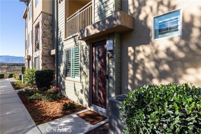 Detail Gallery Image 6 of 44 For 625 Savi Dr #102,  Corona,  CA 92878 - 3 Beds | 3/1 Baths