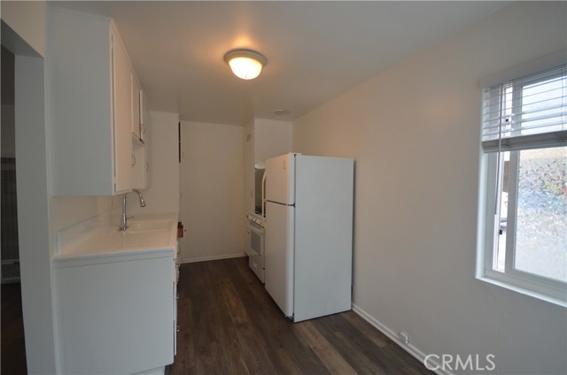 Detail Gallery Image 10 of 12 For 647 S. Glassell Ave, Orange,  CA 92866 - 1 Beds | 1 Baths