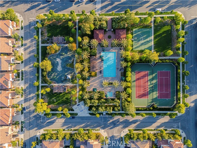 115 Hollow Tree, Irvine CA: https://media.crmls.org/medias/e6b5f2d0-712e-4707-bd00-0b1f38fae528.jpg