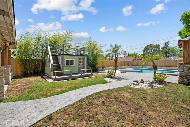 4919 Dunsmore Avenue, La Crescenta CA: https://media.crmls.org/medias/e6b61c4f-facd-47c1-955f-661e628e20e9.jpg