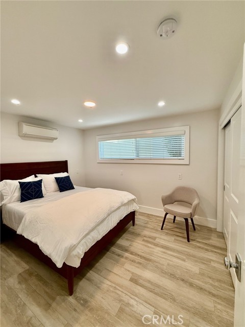 827 Cliff Drive, Laguna Beach CA: https://media.crmls.org/medias/e6b68e0d-3a95-4807-a5f7-8e2d5427bc5d.jpg