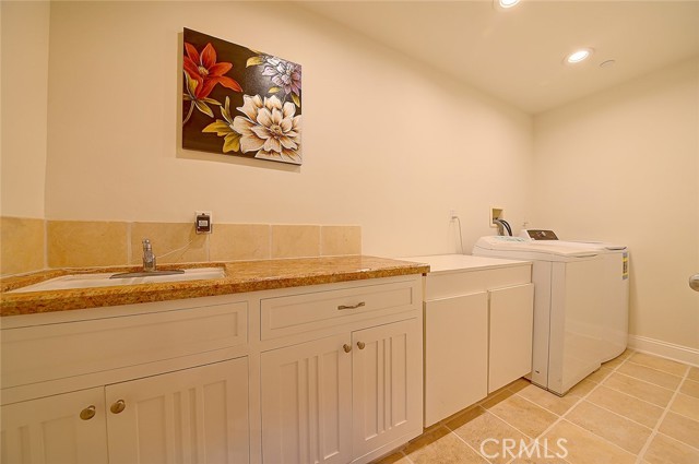 Detail Gallery Image 41 of 44 For 3952 Oakfield Dr, Sherman Oaks,  CA 91423 - 5 Beds | 4/1 Baths