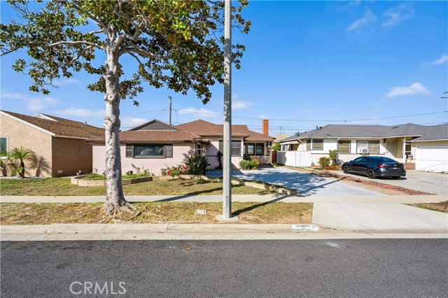 11619 Tarron Avenue photo 32