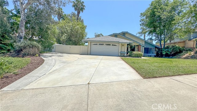 Image 2 for 2210 Black Oak Pl, Riverside, CA 92506