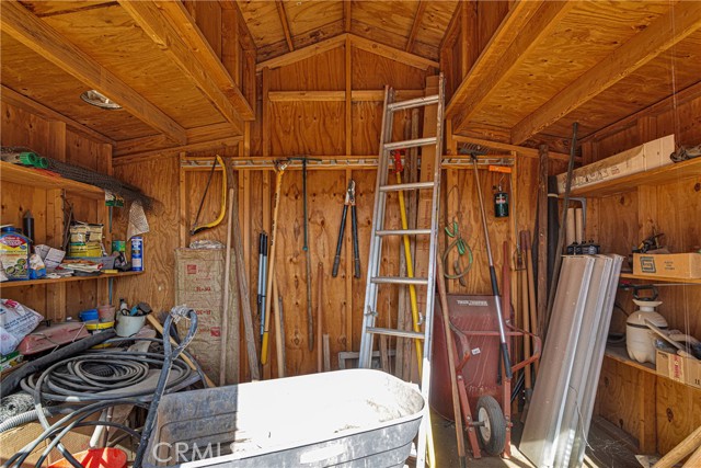 14908 Dakota Road, Apple Valley CA: https://media.crmls.org/medias/e6b8942f-6856-47f0-ac24-7535aada2e2d.jpg