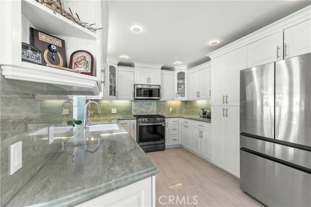 Detail Gallery Image 28 of 72 For 9915 Nevada Ave, Chatsworth,  CA 91311 - 5 Beds | 4 Baths