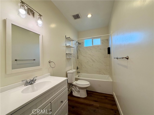 Image 4 of 11 For 9363 Walker Street