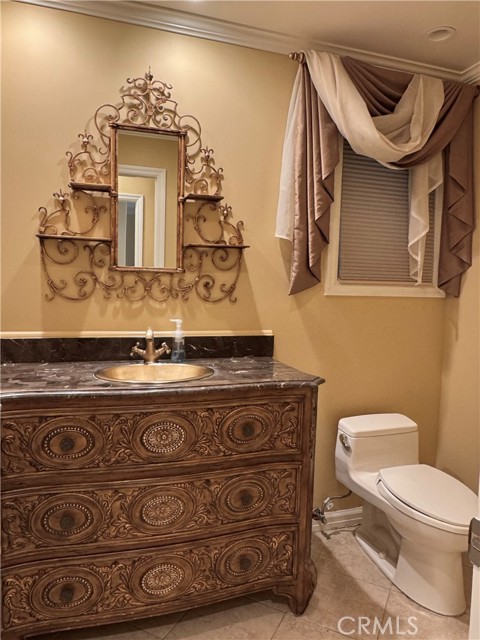 458 S Clark Drive, Beverly Hills CA: https://media.crmls.org/medias/e6b964e8-274d-45d9-a89c-5a48d4110115.jpg