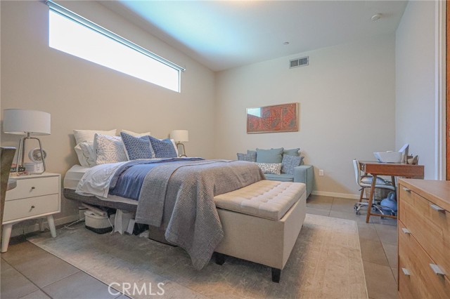 Detail Gallery Image 16 of 75 For 133 the Promenade #334,  Long Beach,  CA 90802 - 1 Beds | 1 Baths