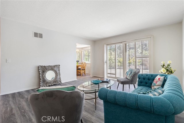 Detail Gallery Image 11 of 38 For 30112 Elizabeth Ct, Agoura Hills,  CA 91301 - 3 Beds | 2/1 Baths