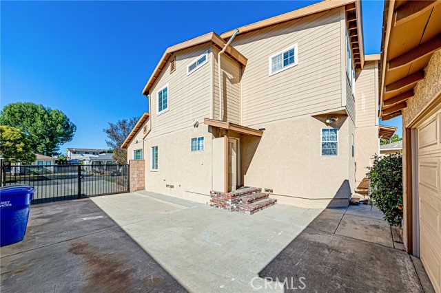 10542 Shellyfield Road, Downey, California 90241, 4 Bedrooms Bedrooms, ,3 BathroomsBathrooms,Single Family Residence,For Sale,Shellyfield,PW25006202