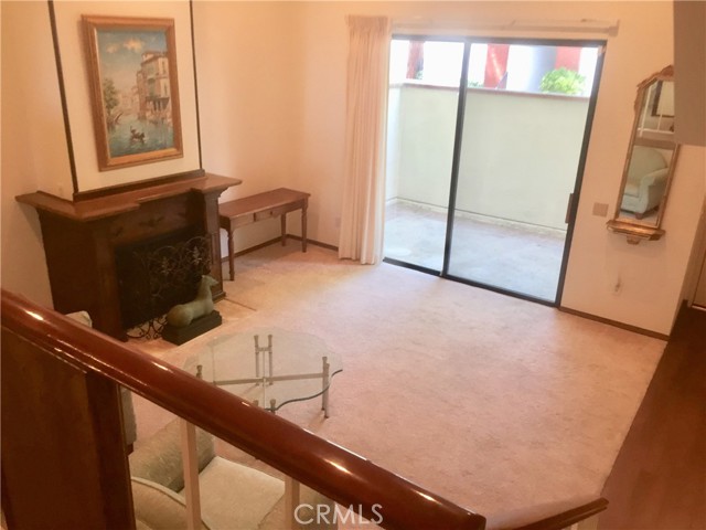 Detail Gallery Image 2 of 6 For 10201 Mason Ave #101,  Chatsworth,  CA 91311 - 2 Beds | 2/1 Baths