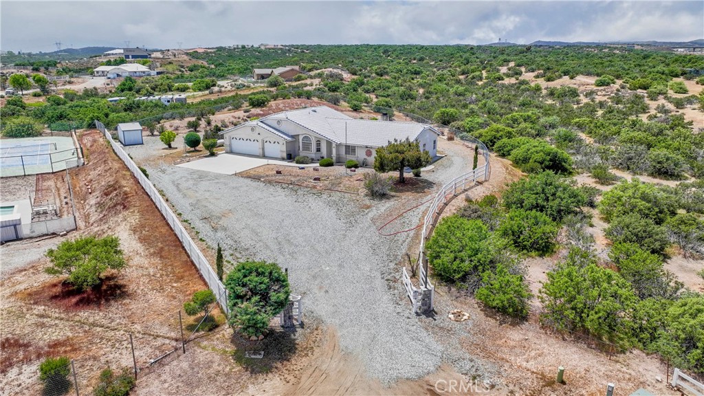 10925 Blue Jay Way, Oak Hills, CA 92344