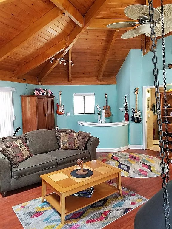1916 Teton Way, Pine Mountain Club CA: https://media.crmls.org/medias/e6bb8492-da91-4392-9446-23383d1c425c.jpg