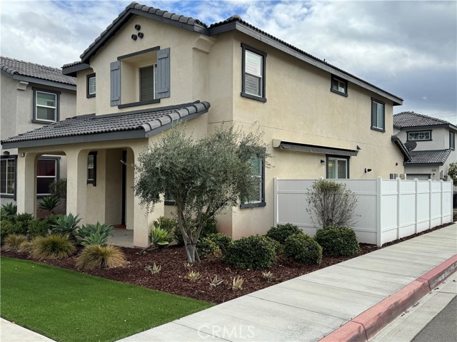 Detail Gallery Image 4 of 37 For 501 Villa Way, Colton,  CA 92324 - 3 Beds | 2/1 Baths