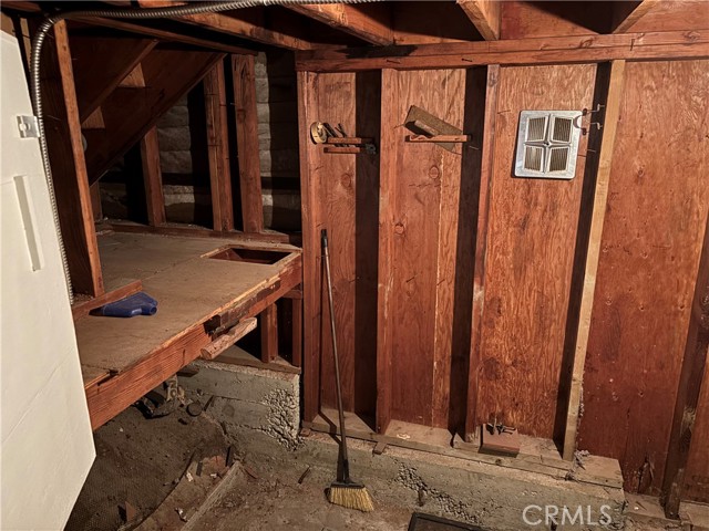 Storage area in garage on Alma