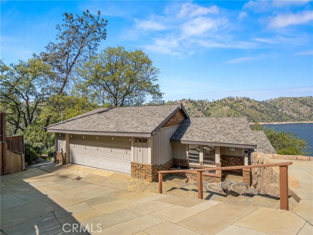 Detail Gallery Image 2 of 75 For 27459 Sky Harbour, Friant,  CA 93626 - 5 Beds | 2/1 Baths